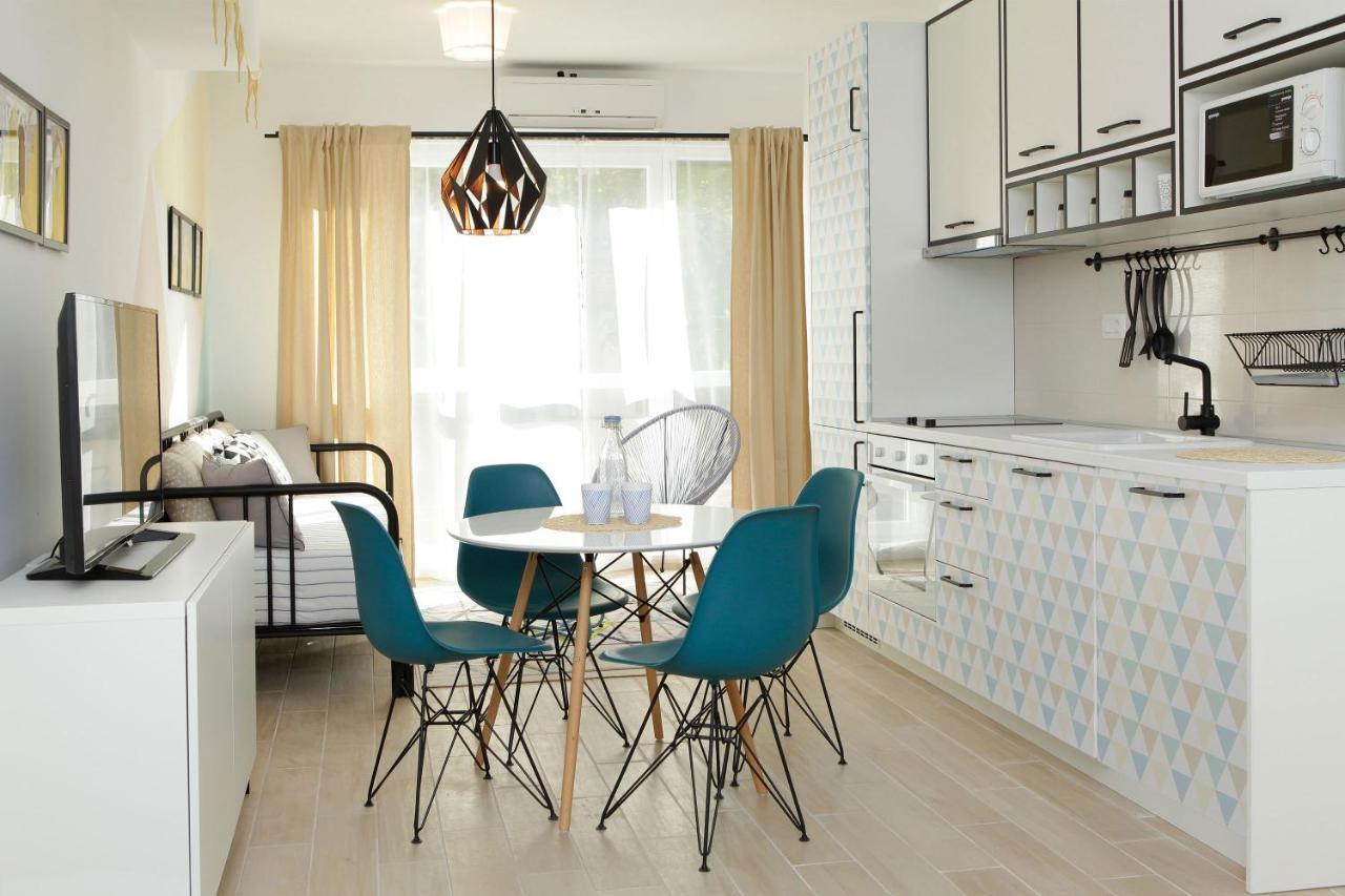 Zorica Apartments Бол Екстер'єр фото